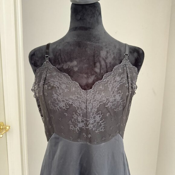 Vintage 60s Vanity Fair Silky Satin Onyx Black Lace‎ Pinup Full Slip Dress 36 - Picture 4 of 8